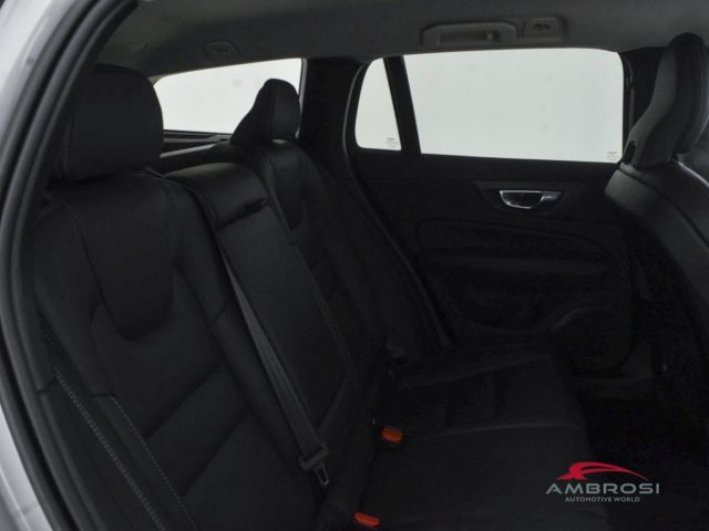 VOLVO V60 2.0 B4 PLUS AWD AUTO - foto 11