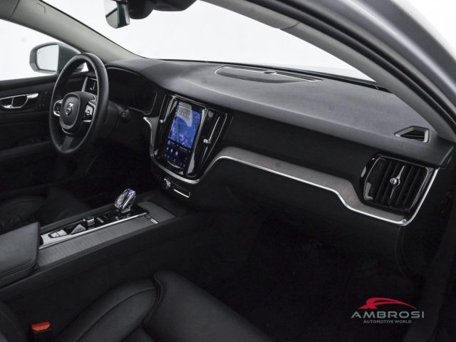 VOLVO V60 2.0 B4 PLUS AWD AUTO - foto 12