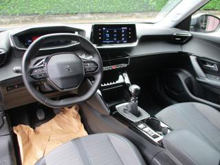 PEUGEOT 2008 usata, con Sedile posteriore sdoppiato