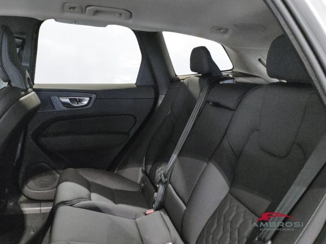 VOLVO XC60 B5 AWD MILD HYBRID BENZINA PLUS - foto 9