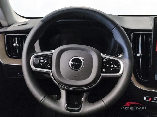 VOLVO XC60 B5 AWD MILD HYBRID BENZINA PLUS - foto 11