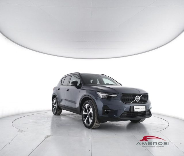 VOLVO XC40 B3 MILD HYBRID BENZINA PLUS DARK - foto 2