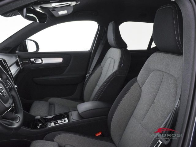 VOLVO XC40 B3 MILD HYBRID BENZINA PLUS DARK - foto 9