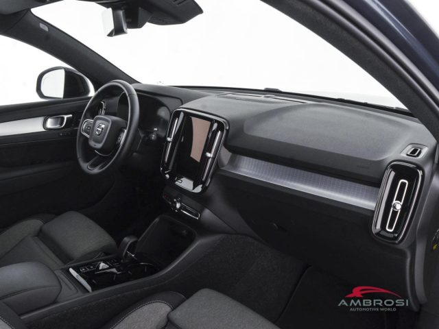 VOLVO XC40 B3 MILD HYBRID BENZINA PLUS DARK - foto 12