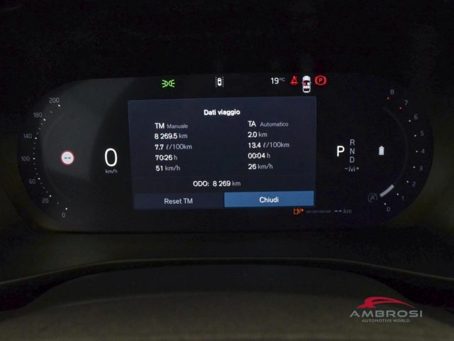VOLVO XC40 B3 MILD HYBRID BENZINA PLUS DARK - foto 13