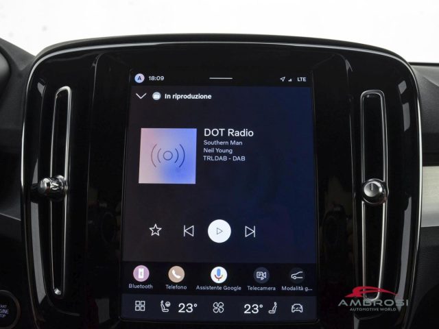 VOLVO XC40 B3 MILD HYBRID BENZINA PLUS DARK - foto 14