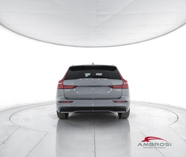 VOLVO V60 B4 MILD HYBRID BENZINA PLUS DARK - foto 6