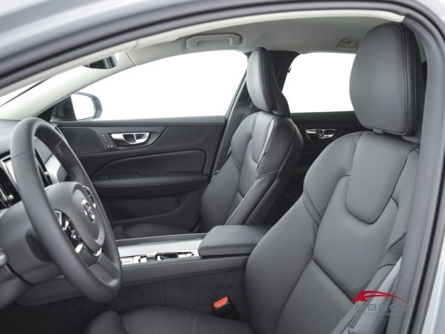 VOLVO V60 B4 MILD HYBRID BENZINA PLUS DARK - foto 9