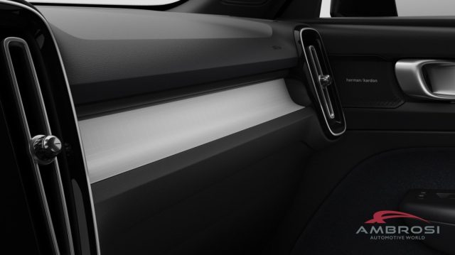 VOLVO XC40 B3 MILD HYBRID BENZINA PLUS DARK - foto 14