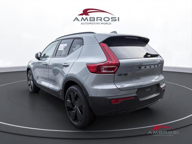 VOLVO XC40 BLACK EDITION B3 MILD HYBRID BEN - foto 4
