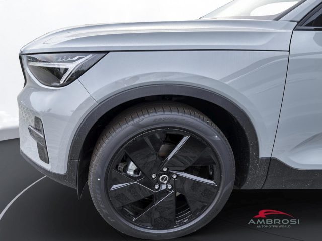 VOLVO XC40 BLACK EDITION B3 MILD HYBRID BEN - foto 5