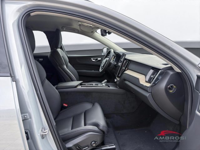 VOLVO XC60 B5 AWD MILD HYBRID BENZINA PLUS - foto 11