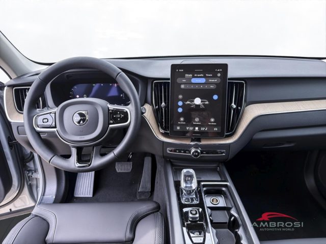 VOLVO XC60 B5 AWD MILD HYBRID BENZINA PLUS - foto 14