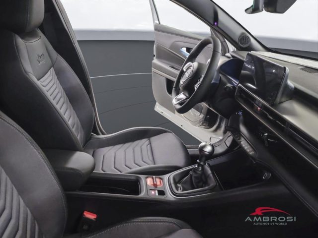 JEEP AVENGER LONGITUDE - foto 12
