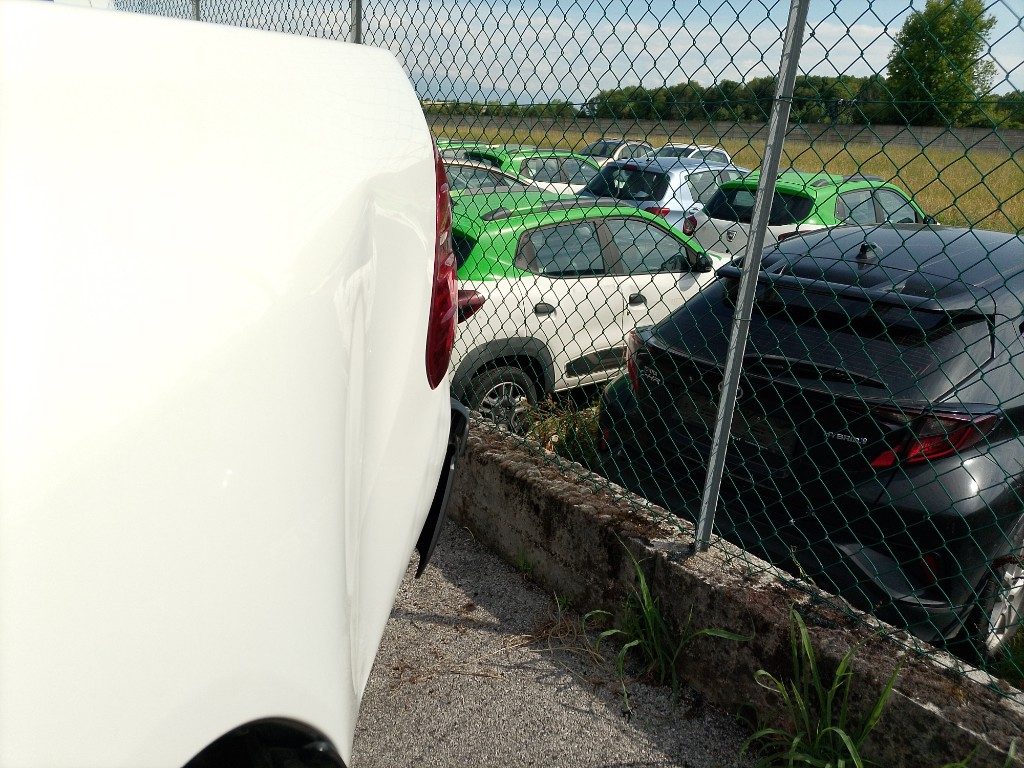 Immagine di TOYOTA Hilux 2.8 D-4D 4WD 4 porte Double Cab del 03/2026 km 3000