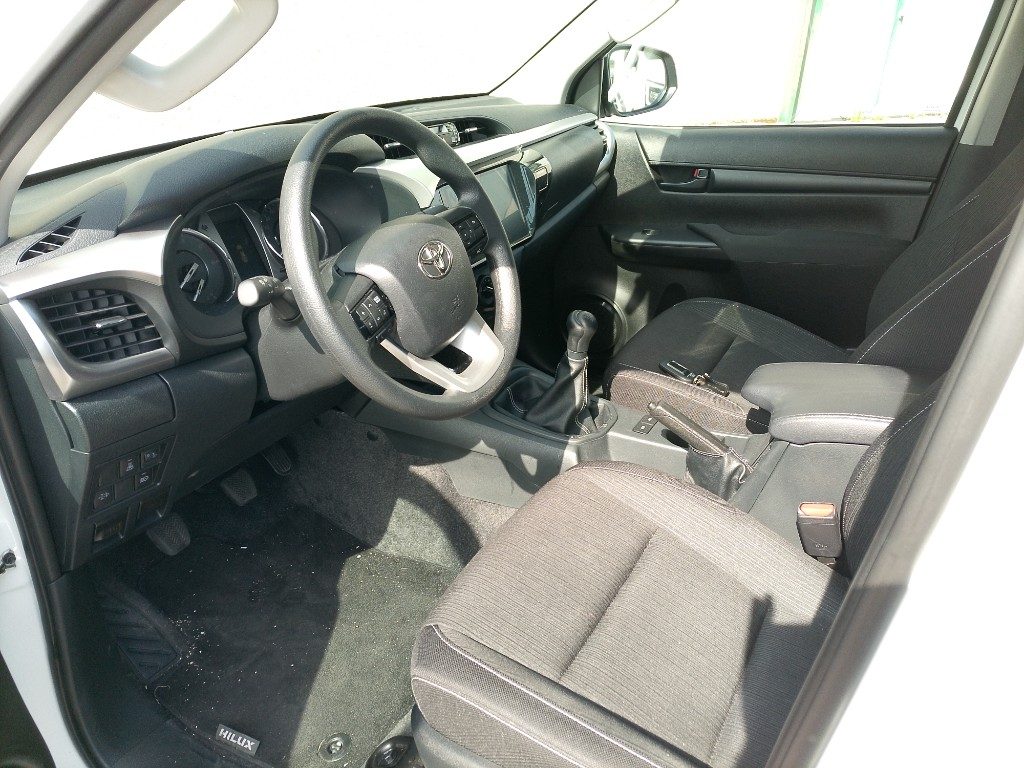 Immagine di TOYOTA Hilux 2.8 D-4D 4WD 4 porte Double Cab del 03/2026 km 3000