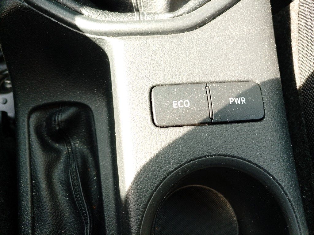 Immagine di TOYOTA Hilux 2.8 D-4D 4WD 4 porte Double Cab del 03/2026 km 3000