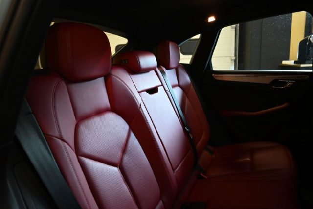 PORSCHE Macan usata 31