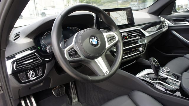 BMW 520 D 48V XDRIVE TOURING MSPORT LIST - foto 9