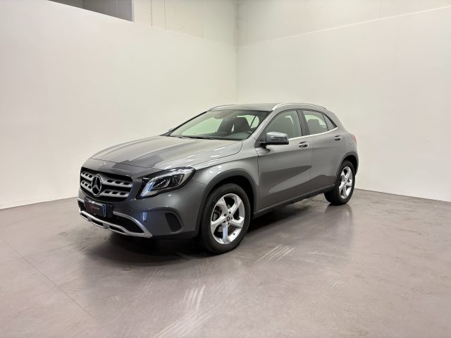 MERCEDES-BENZ GLA 200 D 4MATIC AUTO SPORT - foto 2