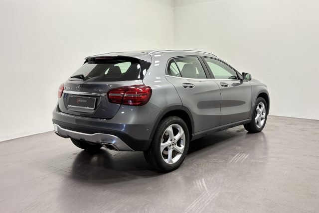 MERCEDES-BENZ GLA 200 D 4MATIC AUTO SPORT - foto 3