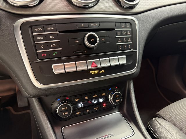 MERCEDES-BENZ GLA 200 D 4MATIC AUTO SPORT - foto 9