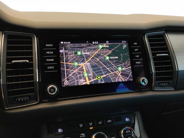 SKODA KODIAQ 2.0 TDI EVO SCR 4X4 DSG 7 POSTI  - foto 10