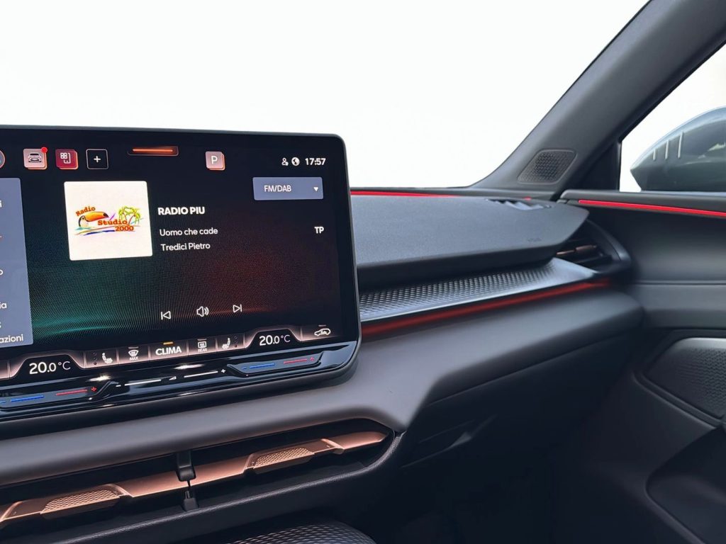 immagine usato CUPRA Terramar 1.5 hybrid 150cv dsg