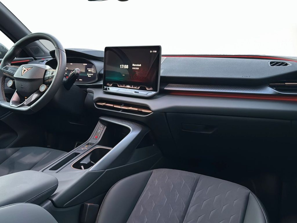 immagine usato CUPRA Terramar 1.5 hybrid 150cv dsg