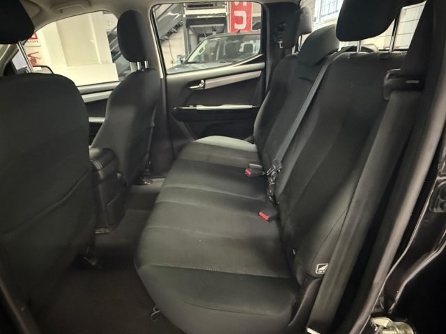 ISUZU D-MAX 1.9 CREW CAB SOLAR PUS 4WD A/T - foto 13