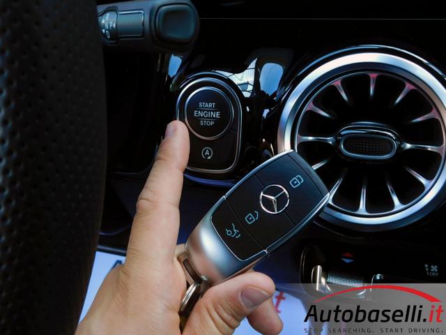 MERCEDES-BENZ GLA 180 usata, con Isofix