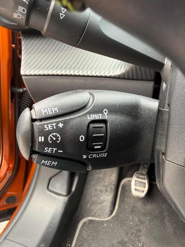 PEUGEOT 2008 usata 29