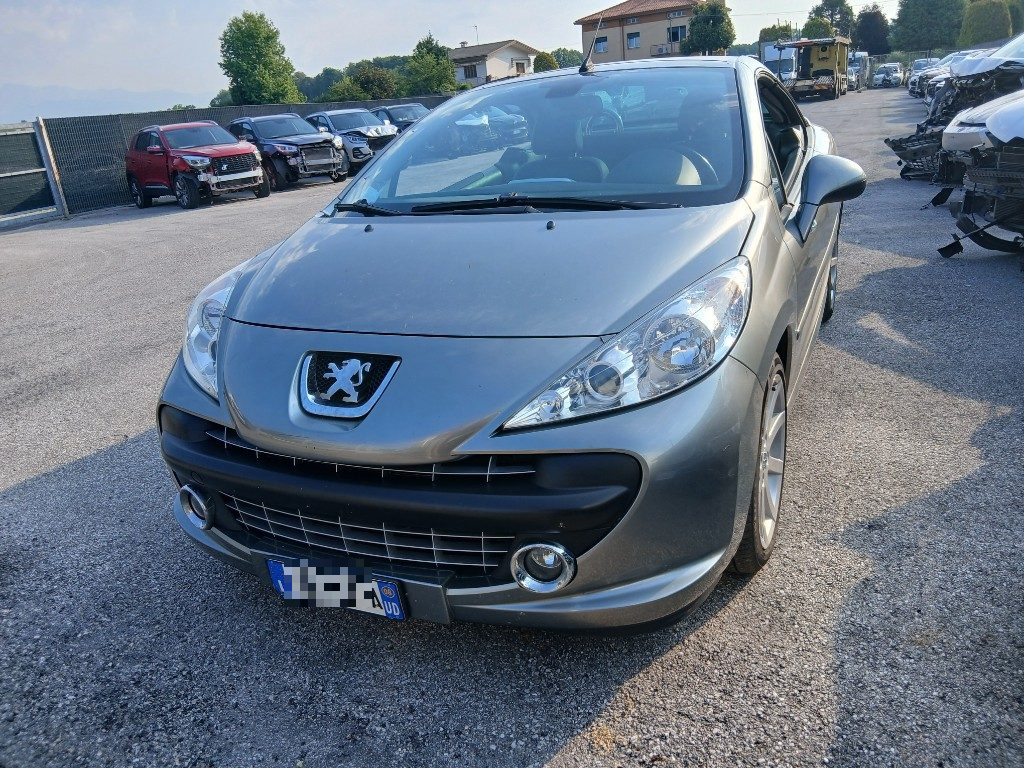 Immagine di PEUGEOT 207 1.6 VTi 120CV CC Roland Garros del 06/2008 km 146145