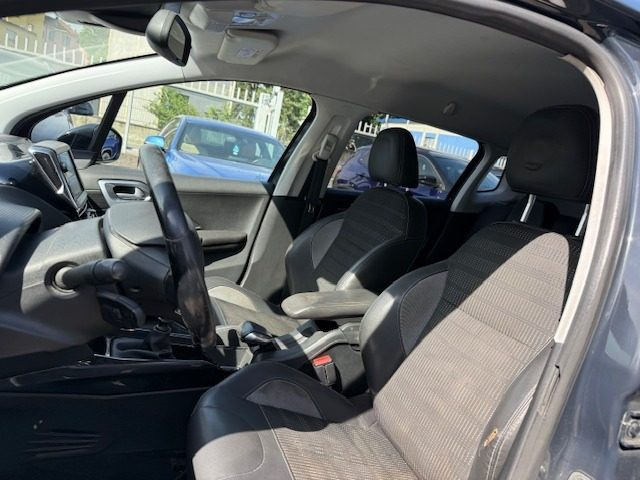 PEUGEOT 2008 1° SERIE PURETECH TURBO 130 S&S  - foto 10