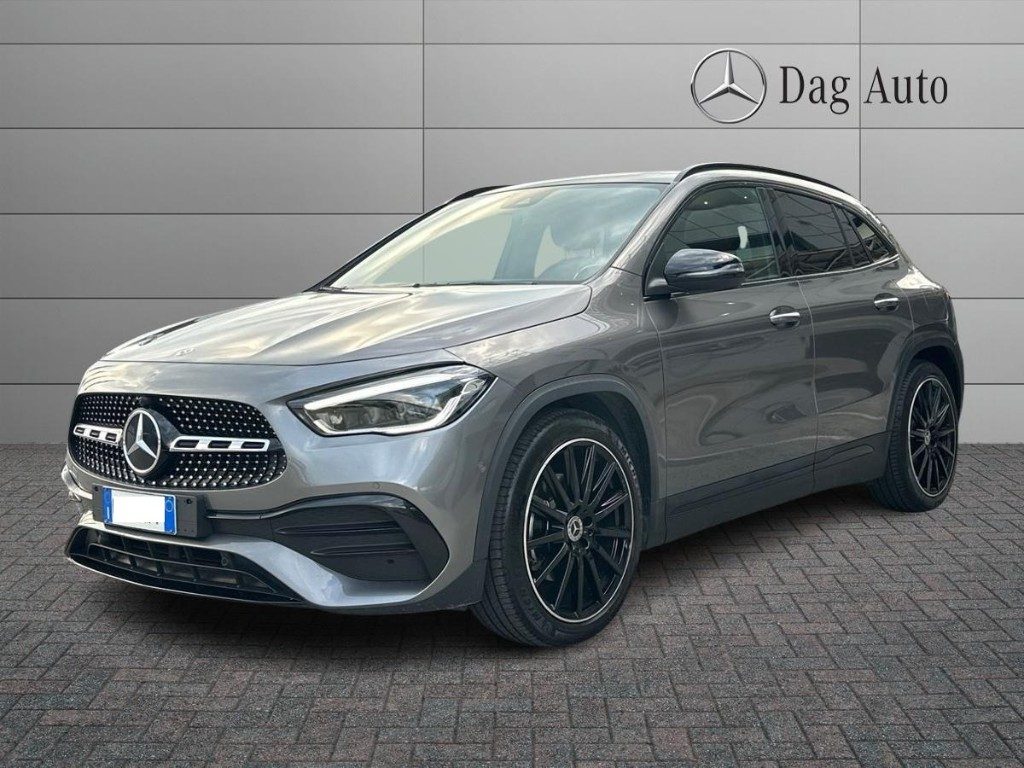 Mercedes-Benz GLA 200