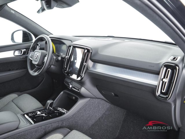 VOLVO XC40 B3 MILD HYBRID BENZINA PLUS DARK - foto 12