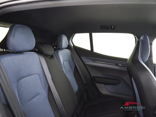 VOLVO EX30 P5 LONG RANGE ELECTRIC CORE - foto 11