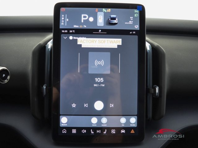 VOLVO EX30 P5 LONG RANGE ELECTRIC CORE - foto 13
