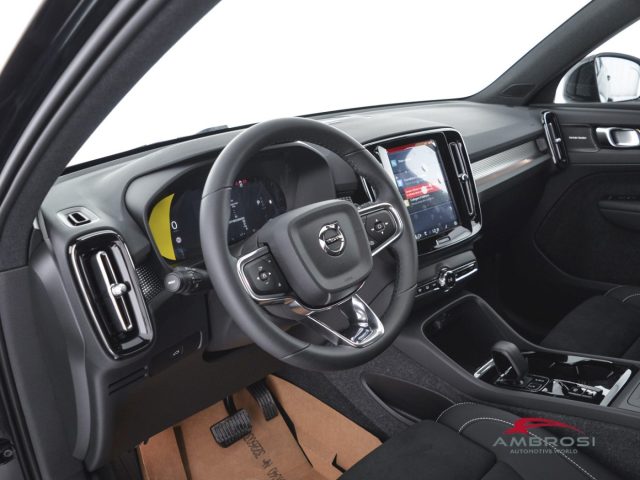 VOLVO XC40 BLACK EDITION B3 MILD HYBRID BEN - foto 8