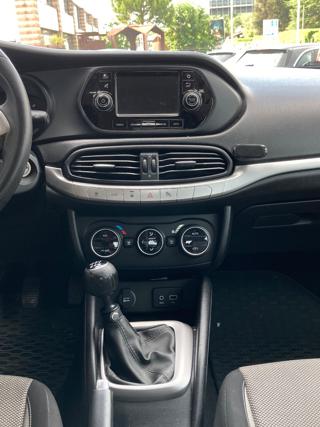 FIAT Tipo usata, con Controllo automatico clima