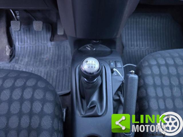 TOYOTA IQ 1.3 EXECUTIVE/KEYLESS /CLIMA AUT - foto 8