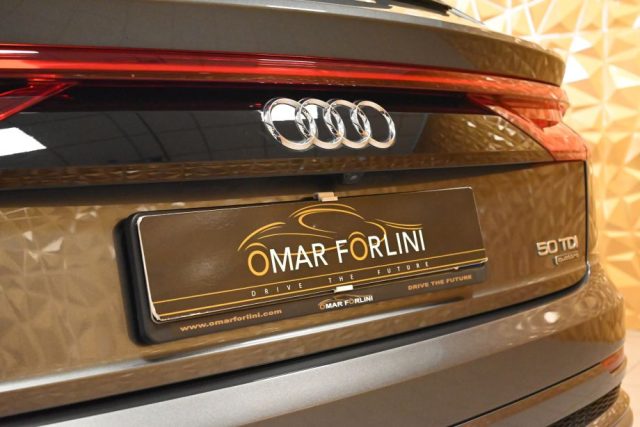 AUDI Q8 50TDI Q.TIP.286CV S-LINE TET.22" - foto 21