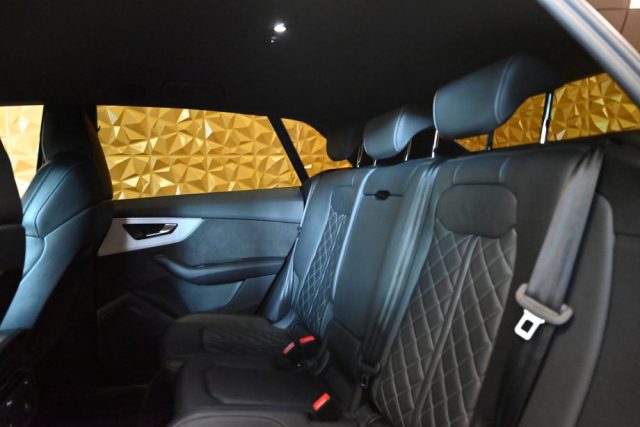 AUDI Q8 50TDI Q.TIP.286CV S-LINE TET.22" - foto 29
