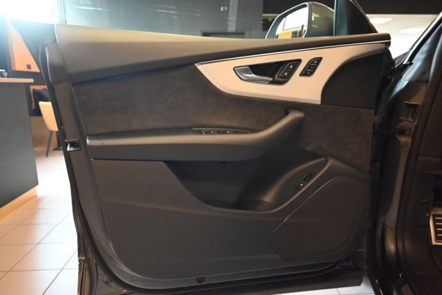AUDI Q8 50TDI Q.TIP.286CV S-LINE TET.22" - foto 38