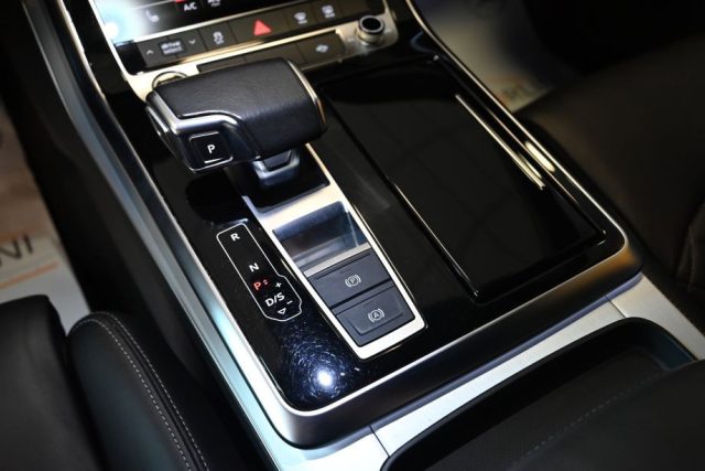 AUDI Q8 50TDI Q.TIP.286CV S-LINE TET.22" - foto 46
