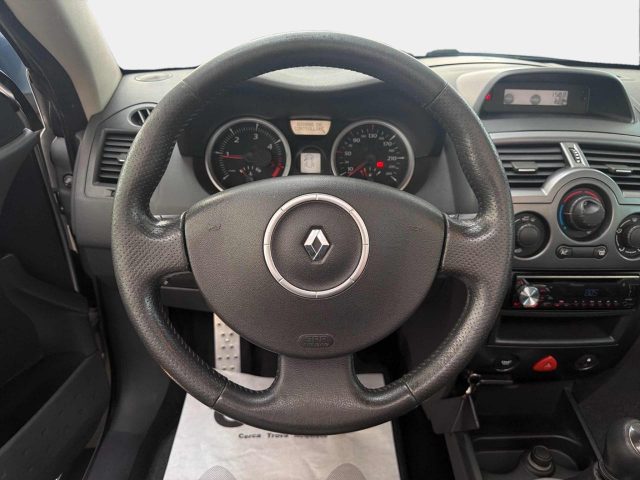 RENAULT MEGANE 1.9 DCI 130CV DYNAMIQUE - foto 8