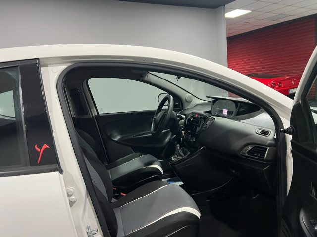 LANCIA Ypsilon usata, con Boardcomputer
