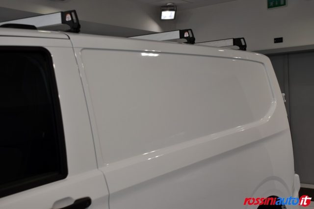 VOLKSWAGEN TRANSPORTER T7 2.0 TDI 150 CV 28Q L1 RETROCA - foto 28