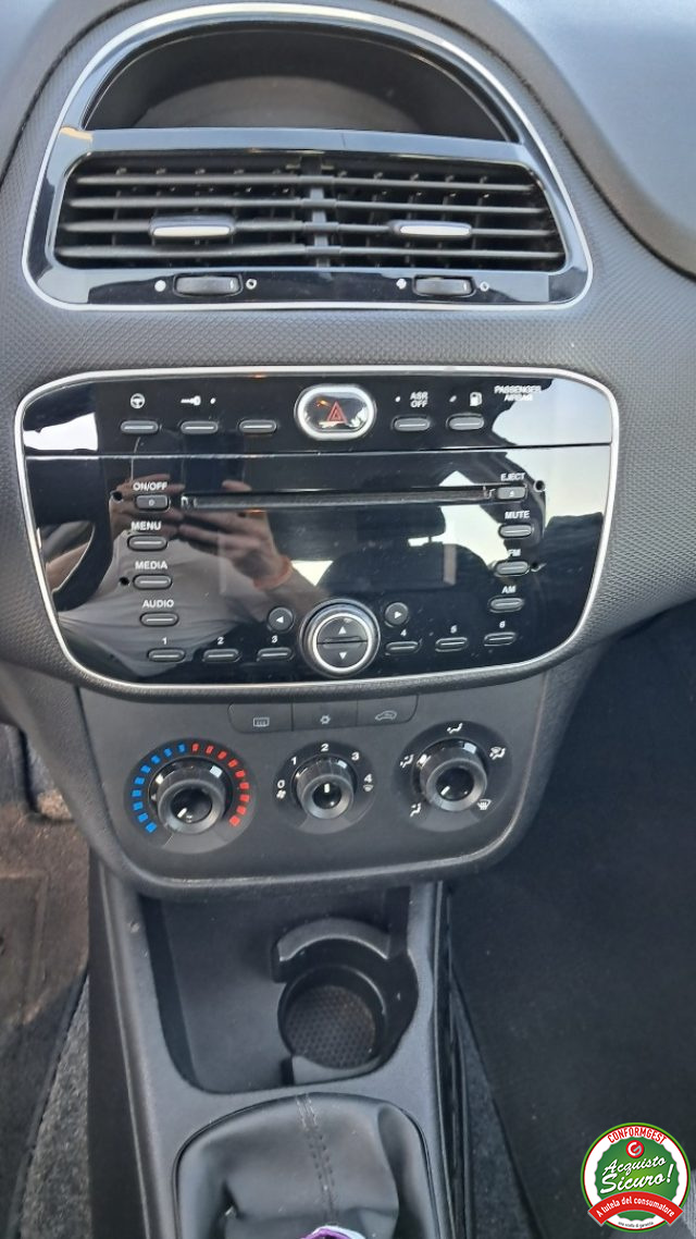FIAT PUNTO 1.4 8V 5 PORTE NATURAL POWER STR - foto 6