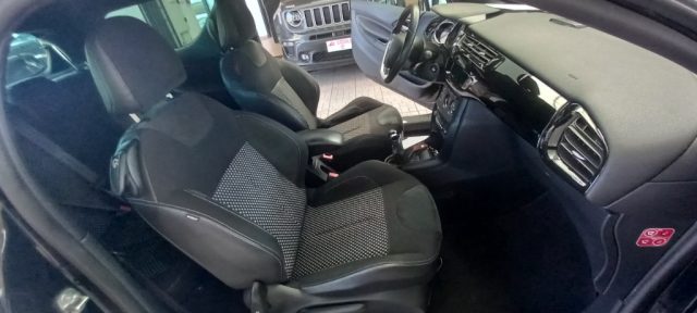 DS AUTOMOBILES DS 3 1.4 HDI 70 CHIC - foto 7